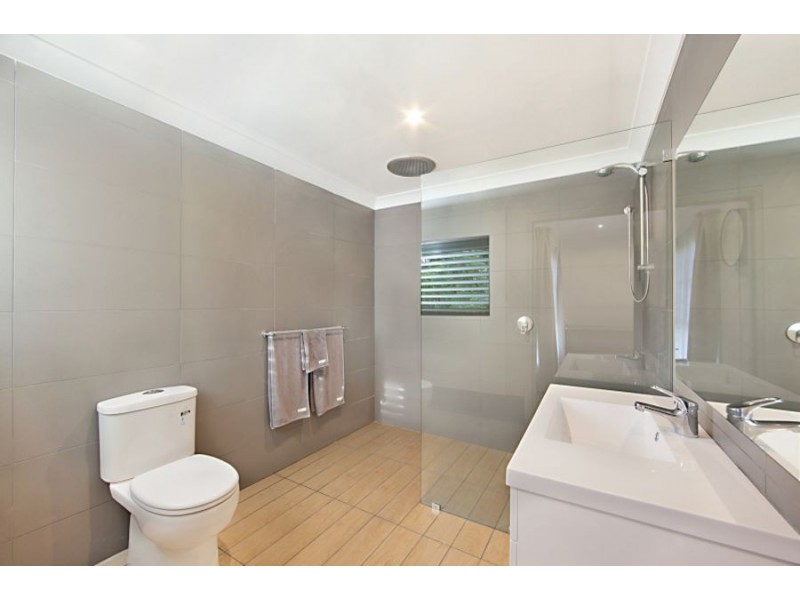 13 Esk Street, Rowes Bay QLD 4810