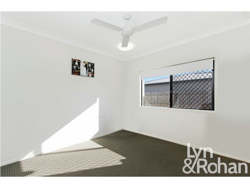 6 Batiki Circuit, Burdell QLD 4818