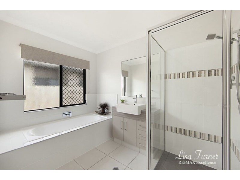 36 Brush Cherry Street, Mount Low QLD 4818