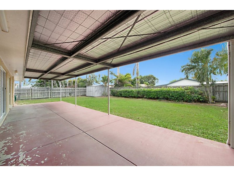 6 Bedrock Court, Mount Louisa QLD 4814
