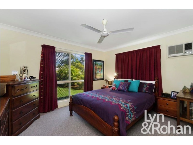 27 Bishop Street, Belgian Gardens QLD 4810