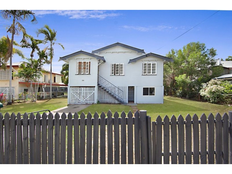 39 Sargeant Street, Gulliver QLD 4812