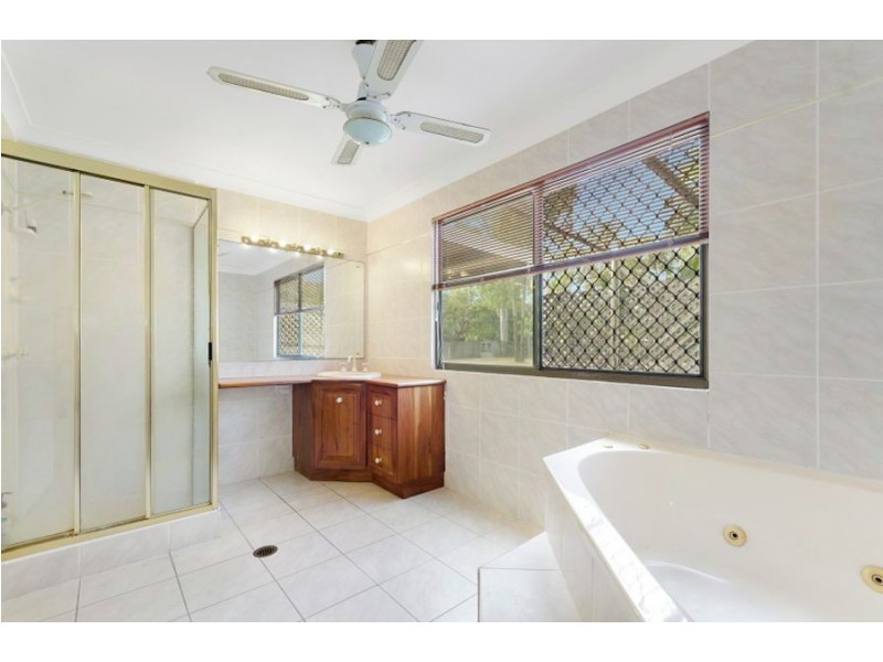 5 Bunya Street, Bushland Beach QLD 4818