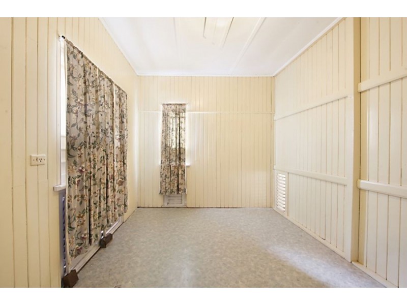 27 Palmerston Street, Currajong QLD 4812