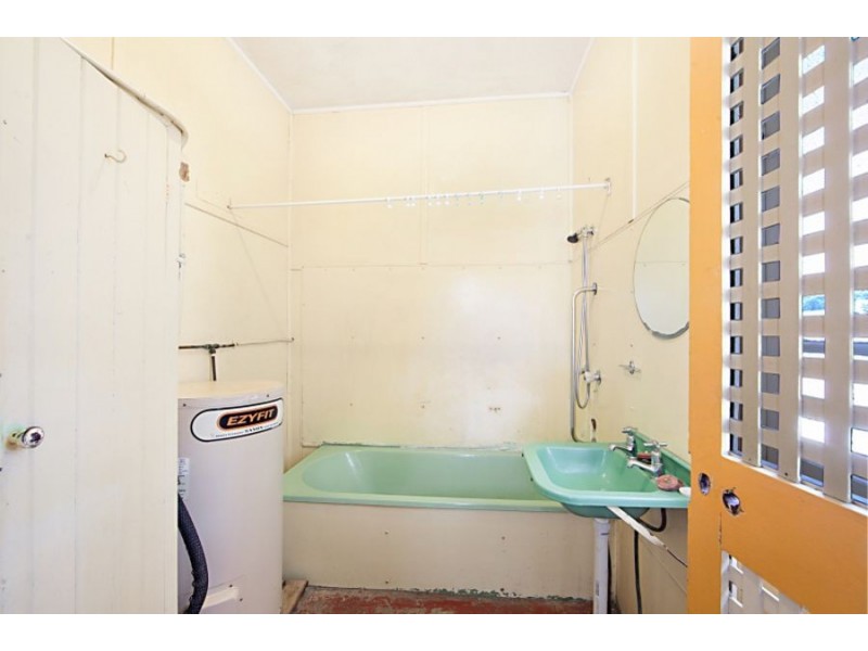 27 Palmerston Street, Currajong QLD 4812