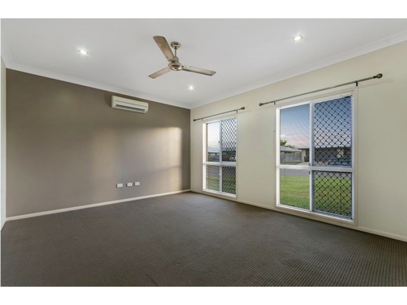 4 Eungella Court, Bushland Beach QLD 4818