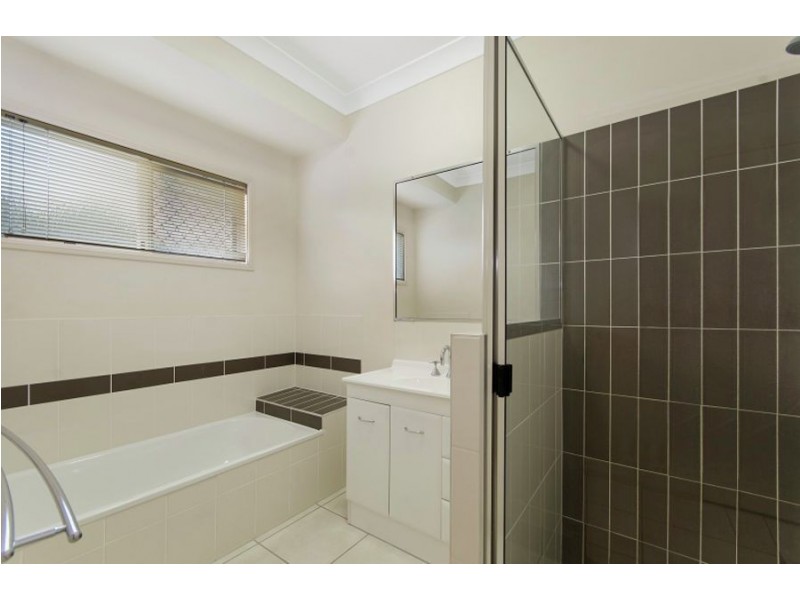 4 Eungella Court, Bushland Beach QLD 4818