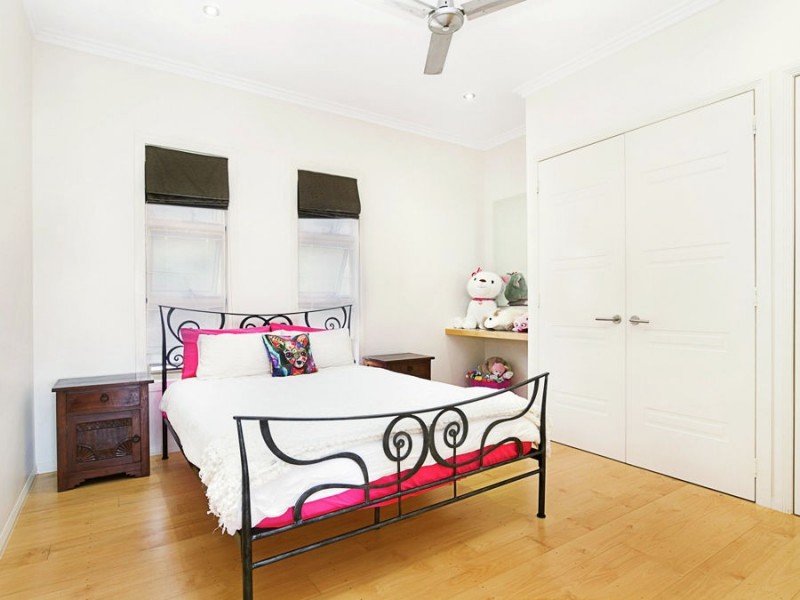 20 The Point, Castle Hill QLD 4810