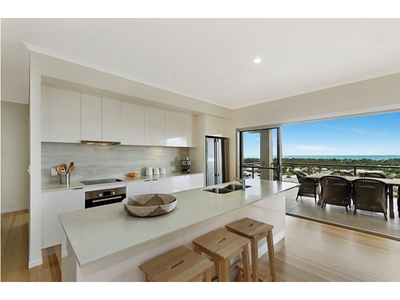 7 Cashell Crescent, Bushland Beach QLD 4818