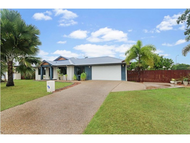 27 Anchorage Circuit, Bushland Beach QLD 4818