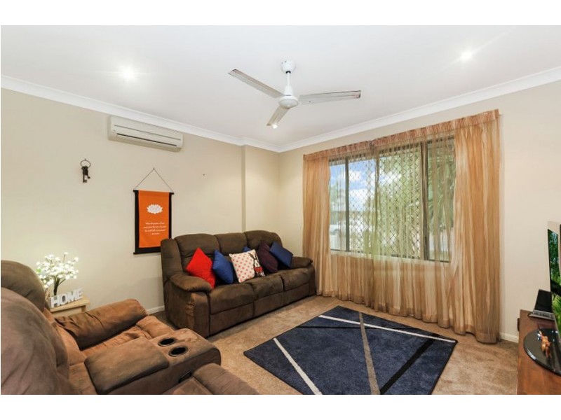 27 Anchorage Circuit, Bushland Beach QLD 4818