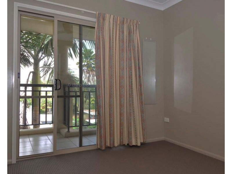 4/122 Eyre Street, North Ward QLD 4810