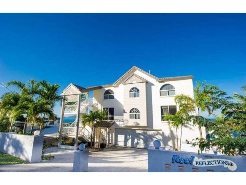 2/13 Hillside Crescent, Townsville City QLD 4810