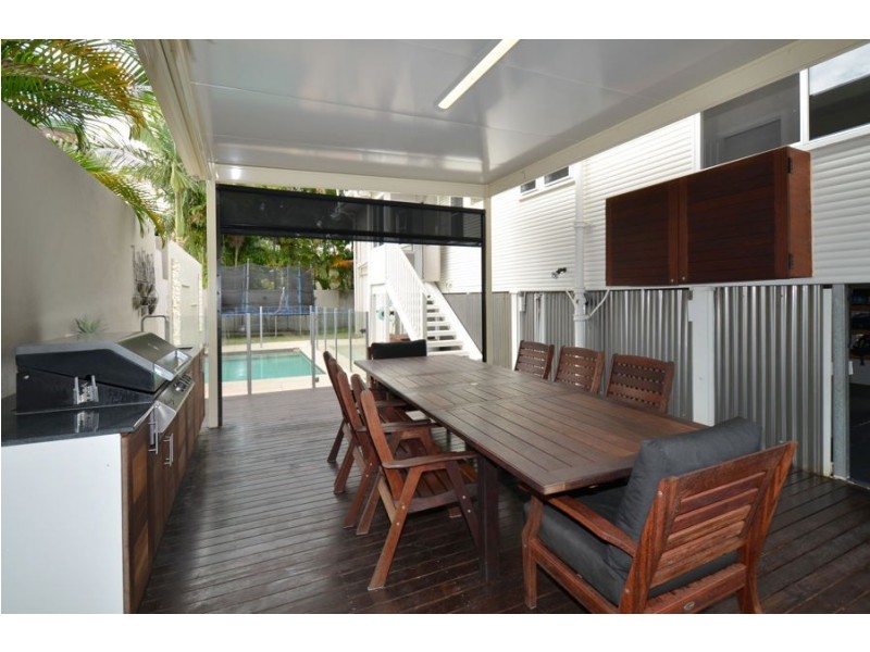 11 Bishop Street, Belgian Gardens QLD 4810