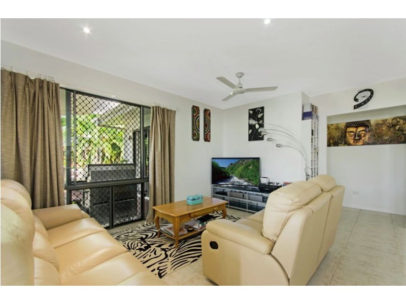 5 Cowrie Court, Bushland Beach QLD 4818