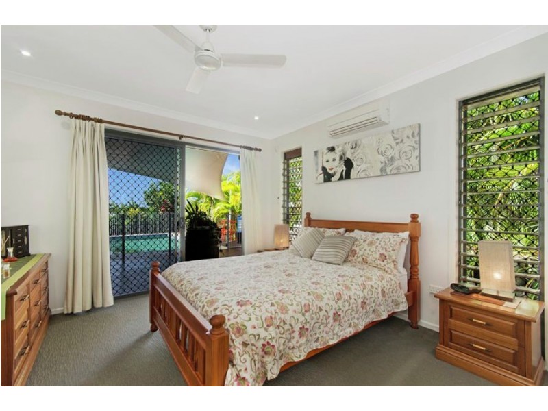 5 Cowrie Court, Bushland Beach QLD 4818