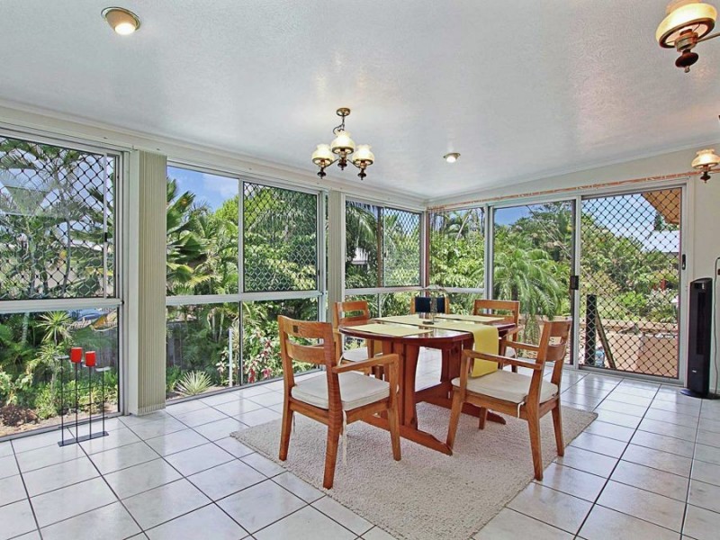 10 Seaward Crescent, Pallarenda QLD 4810