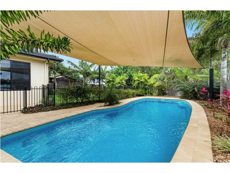 25 Woodwark Drive, Bushland Beach QLD 4818