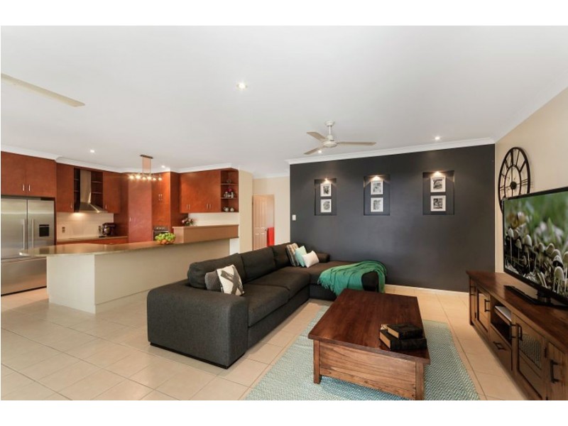 25 Woodwark Drive, Bushland Beach QLD 4818