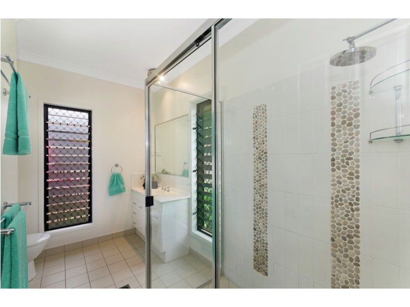 25 Woodwark Drive, Bushland Beach QLD 4818