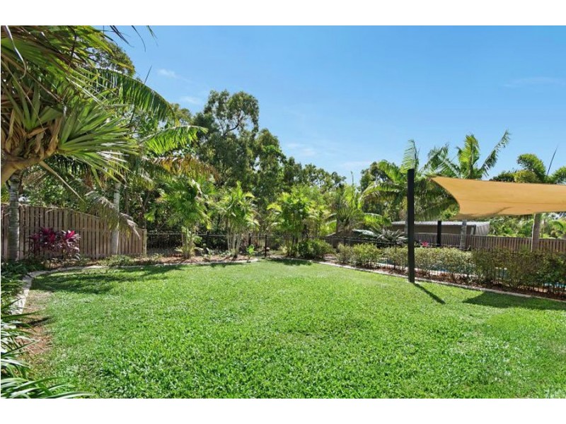 25 Woodwark Drive, Bushland Beach QLD 4818