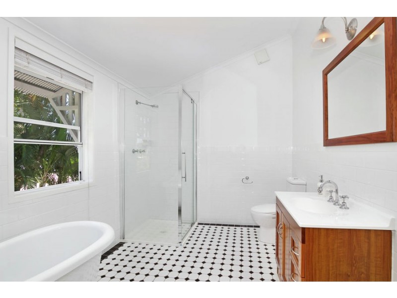 14 Mckinley Street, North Ward QLD 4810