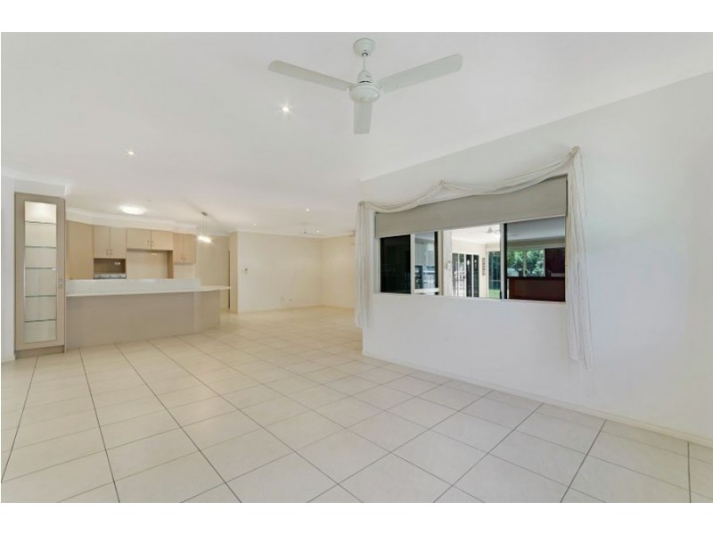 37 Marina Drive, Bushland Beach QLD 4818