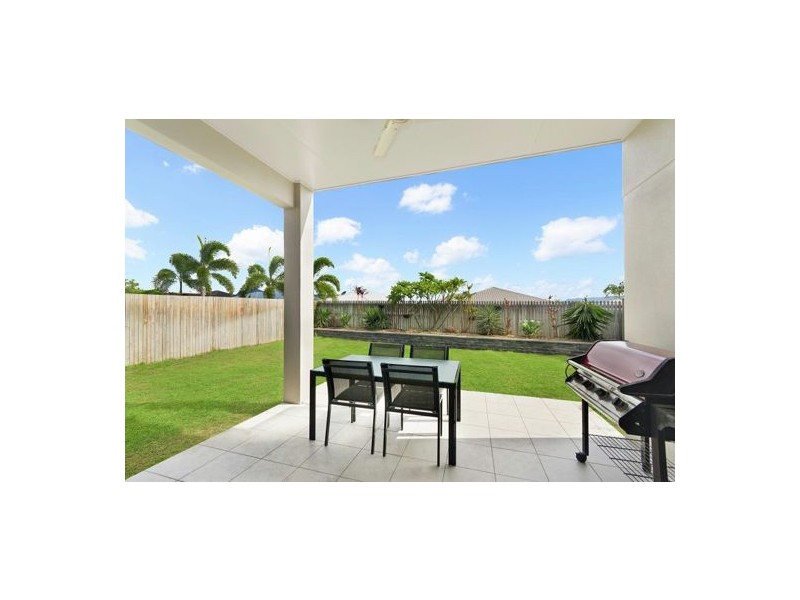 8 Truman Way, Mount Louisa QLD 4814