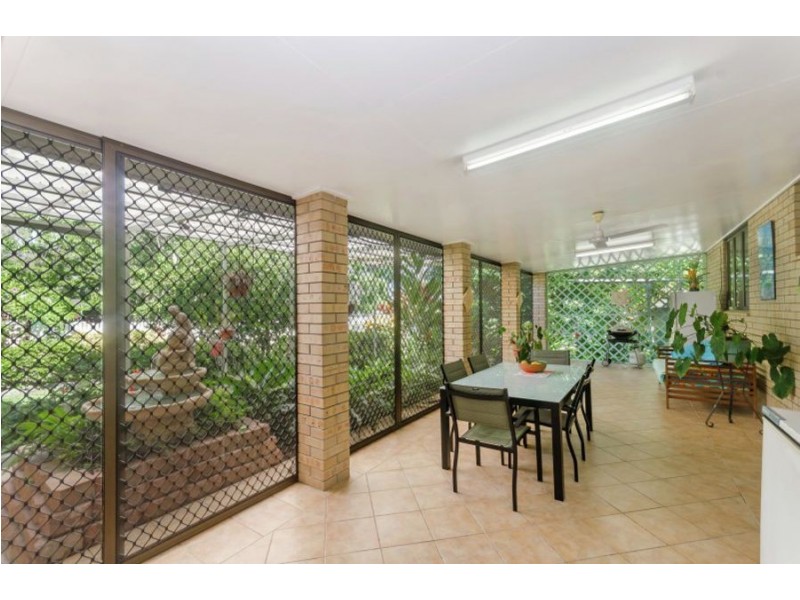 6 Bunya Street, Bushland Beach QLD 4818