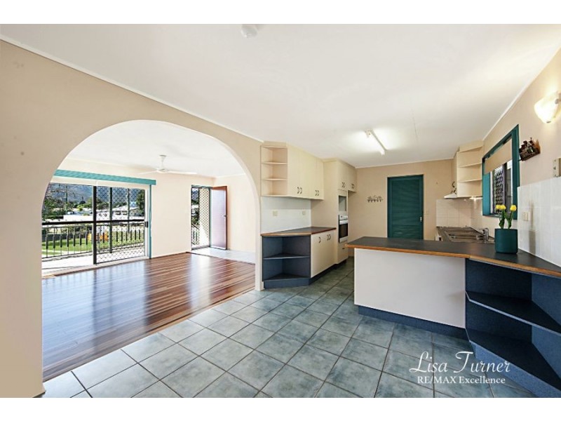 2 Blanes Street, Cranbrook QLD 4814