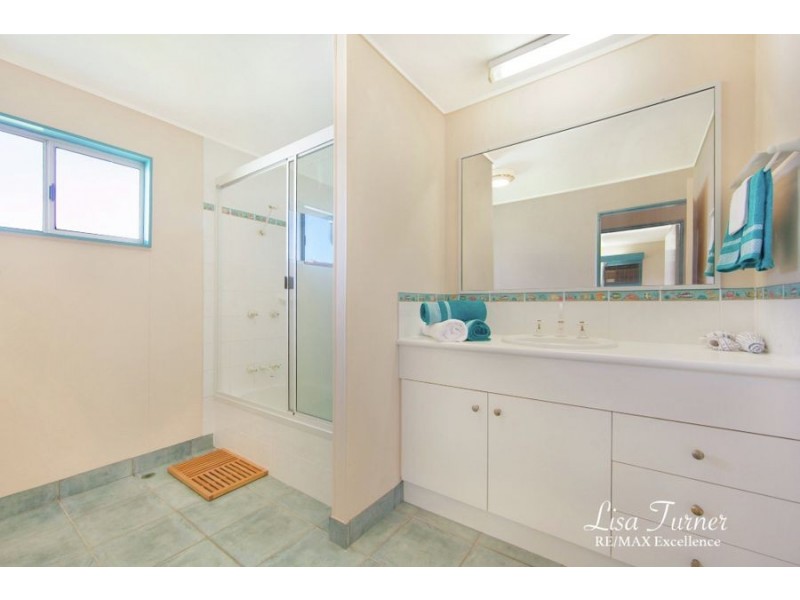 2 Blanes Street, Cranbrook QLD 4814