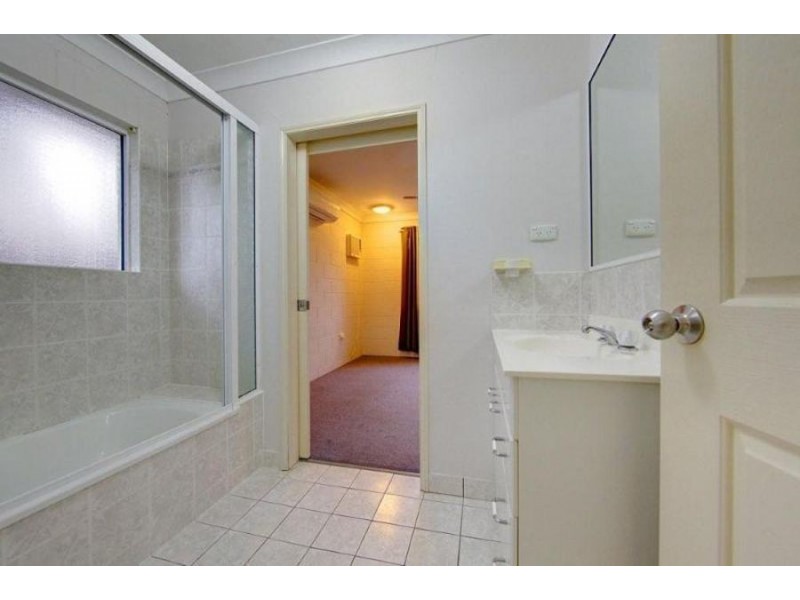 28 Wayne Street, Kelso QLD 4815