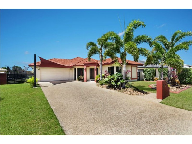 38 Greenview Drive, Mount Louisa QLD 4814