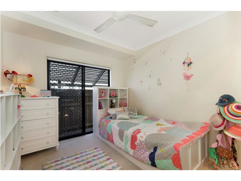 38 Greenview Drive, Mount Louisa QLD 4814