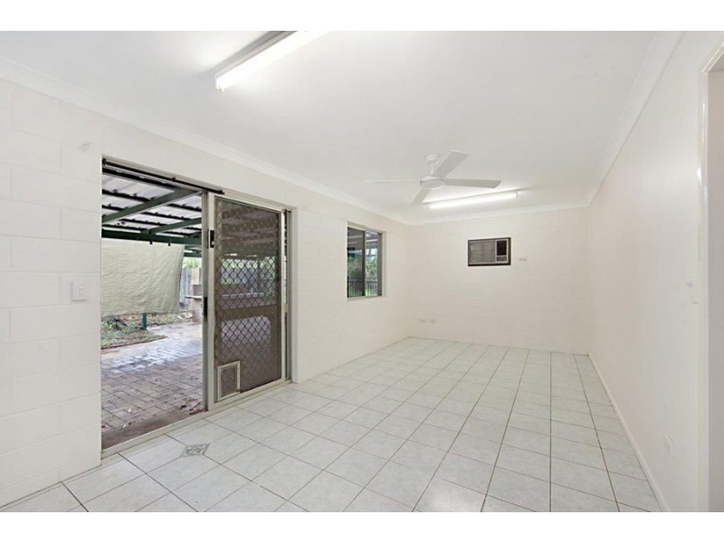 119 The Esplanade, Toolakea QLD 4818