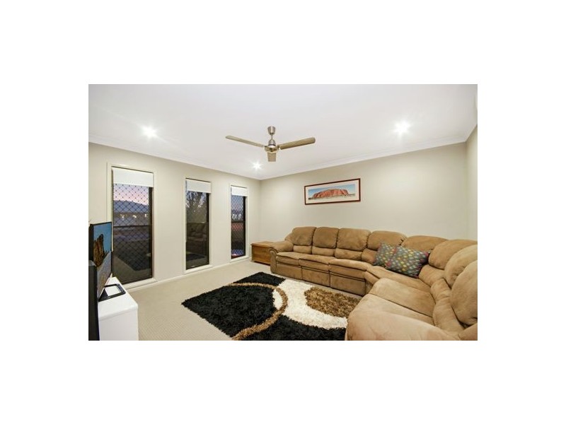 5 Barratonia Way, Mount Low QLD 4818