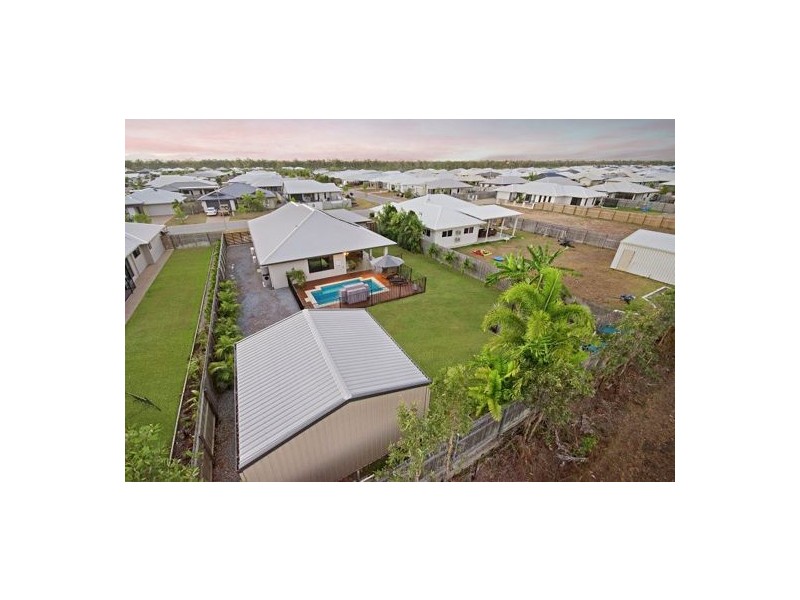 5 Barratonia Way, Mount Low QLD 4818