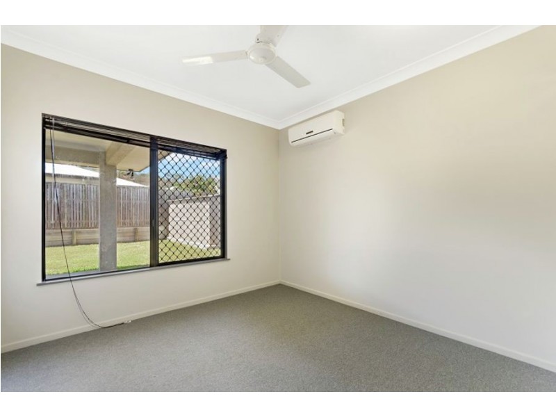 19 Yanooa Court, Bushland Beach QLD 4818