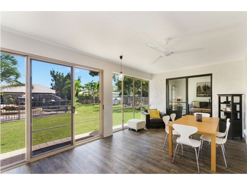 18 Mendi Drive, Bushland Beach QLD 4818