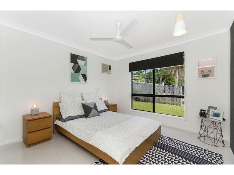 18 Mendi Drive, Bushland Beach QLD 4818