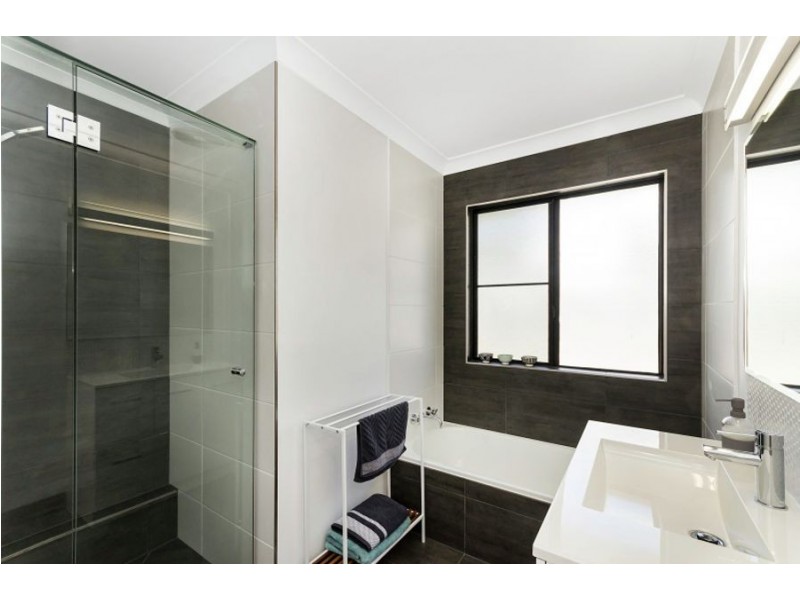 18 Mendi Drive, Bushland Beach QLD 4818