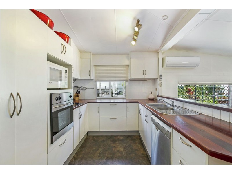 63 Twelfth Avenue, Railway Estate QLD 4810