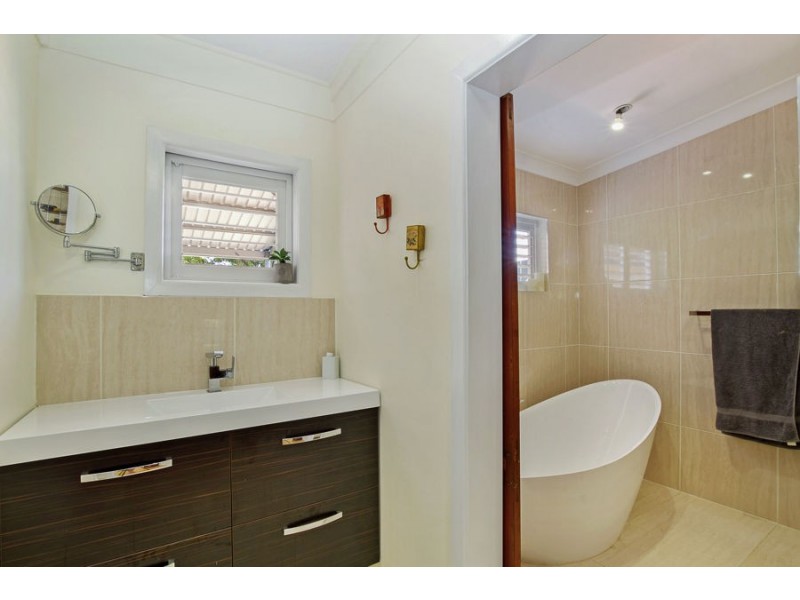 63 Twelfth Avenue, Railway Estate QLD 4810