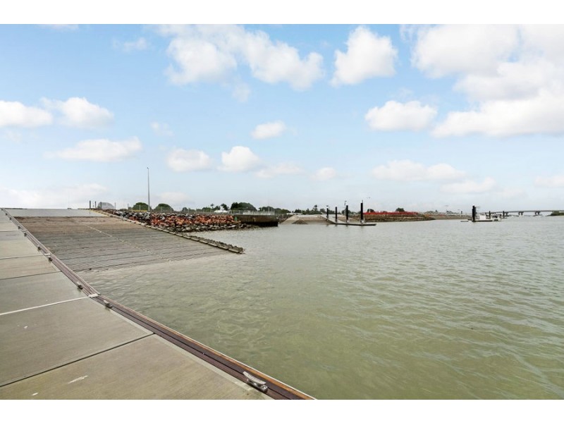 63 Twelfth Avenue, Railway Estate QLD 4810