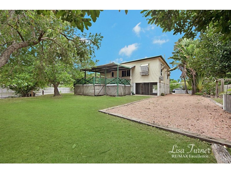 24 Townsend Street, Mysterton QLD 4812