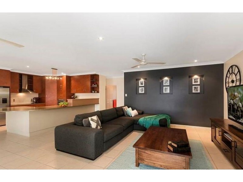 25 Woodwark Drive, Bushland Beach QLD 4818