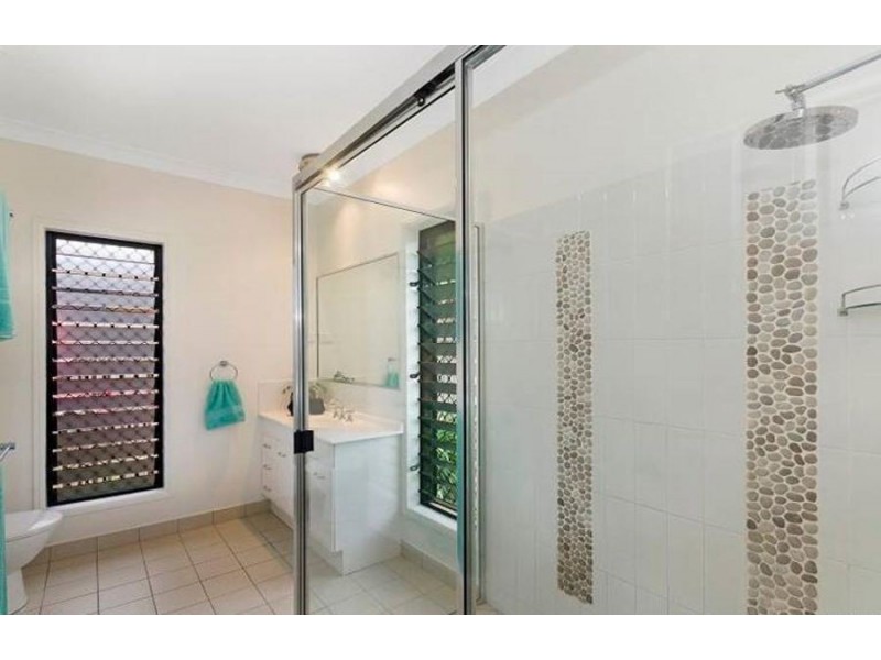 25 Woodwark Drive, Bushland Beach QLD 4818