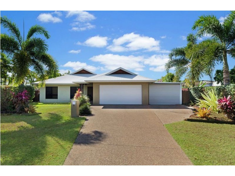 5 Ugarte Street, Bushland Beach QLD 4818