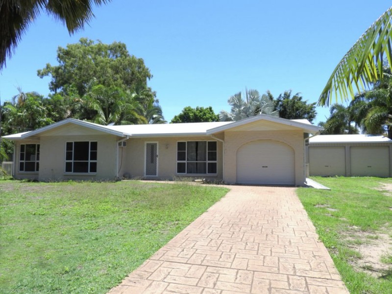 9 Mostyn Crescent, Bushland Beach QLD 4818