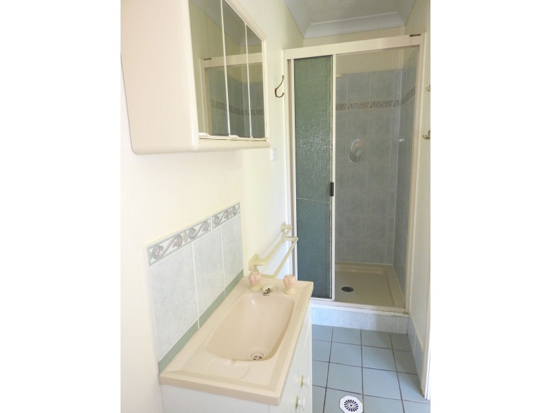 9 Mostyn Crescent, Bushland Beach QLD 4818